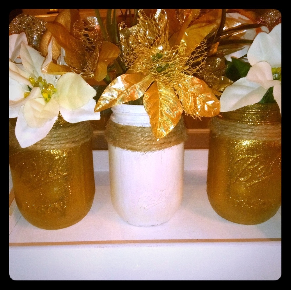 Decorative mason jar centerpiece